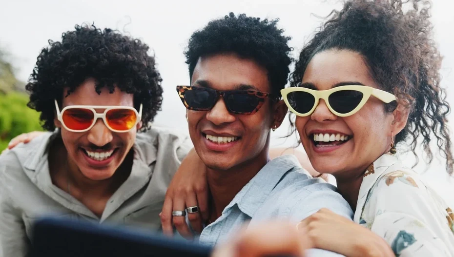 Aprende a documentar tu viaje para redes sociales mientras disfrutas Jalisco, Colima y Michoacán. Consejos de experto para creadores de contenido en ruta.