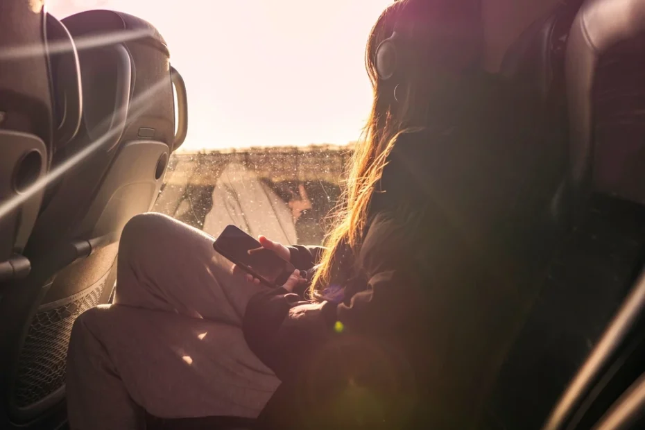 Descubre por qué viajar en autobús es más sostenible. Reduce tu huella de carbono mientras exploras destinos como Guadalajara o Manzanillo. ¡Elige viajar verde!